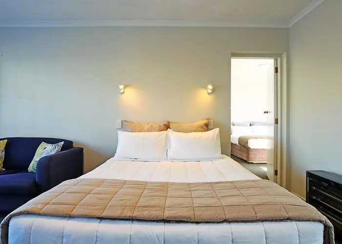 289 Midway Motel